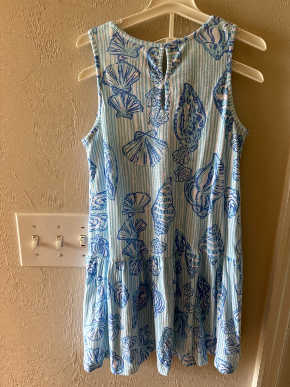 Lilly girls sea shell dress - Picture 3 of 3